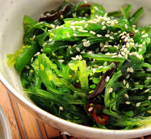 Green Salad with Seaweed Wakame